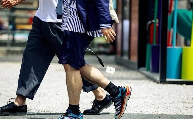  #萨洛蒙#Salomon萨洛蒙越野跑鞋大放异彩，新款展现时髦复古风格