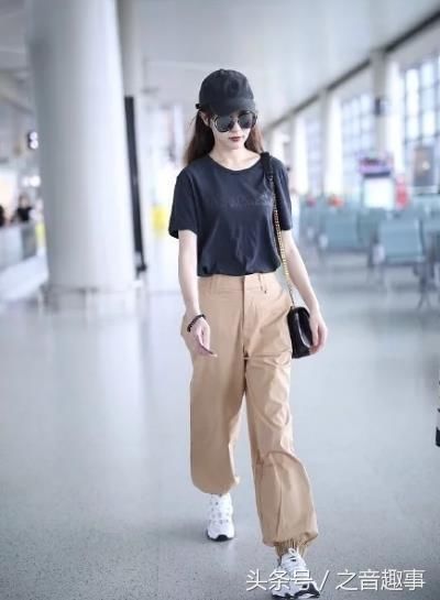 唐嫣，颜值身高衣品大长腿她都有，看这几张就知道为什么吸引人呢