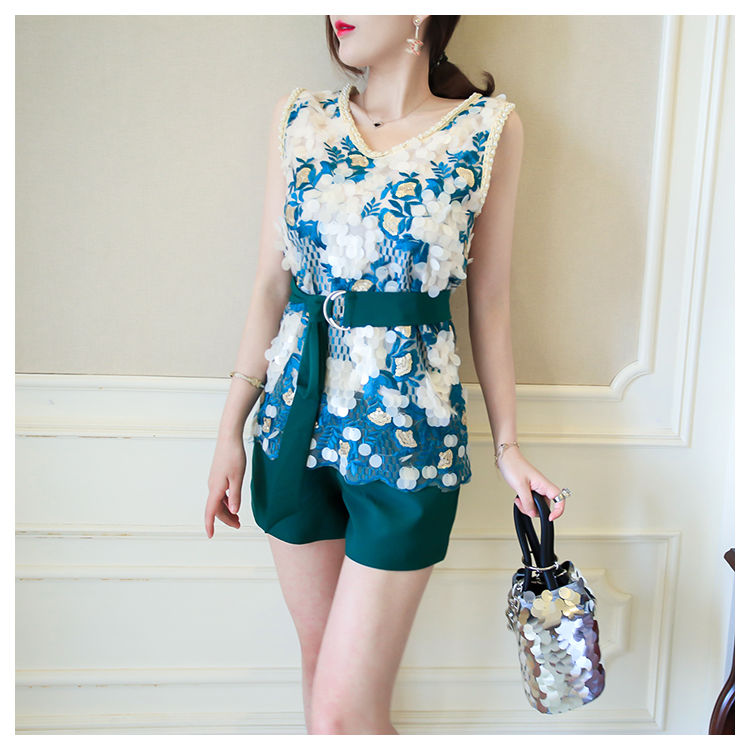 我的天!老婆真会穿,只穿性感包臀裙,舒服美嫩的要命