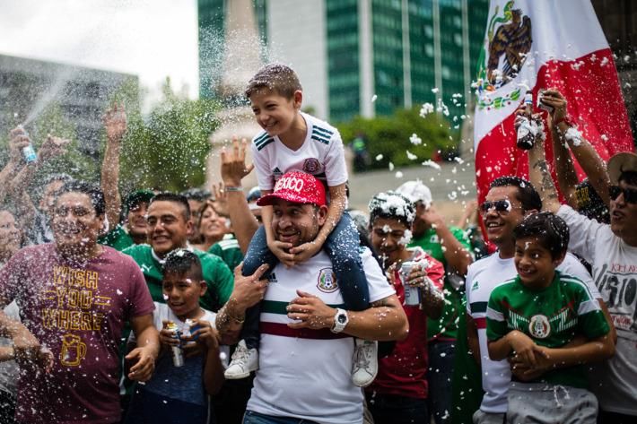 墨西哥现轻微地震 或因球队进球民众跳跃造成