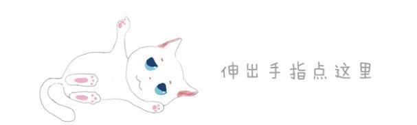  [粘人]主人趴床上玩手机，衣领处意外钻出猫头，猫咪：休想无视我