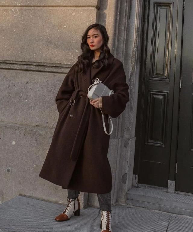 运动鞋■腿粗身高158cm，却靠穿搭增高10cm+！轻熟风的样板教材来了！，史上最省钱亚裔博主