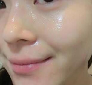 表妹一周斑点全消失，原来每天用“它”4夜祛斑，比激光还厉害