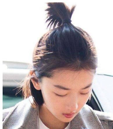  「短发」扎短发的妹纸从额头美到后脑勺，这么多种短发扎法总有你会用的