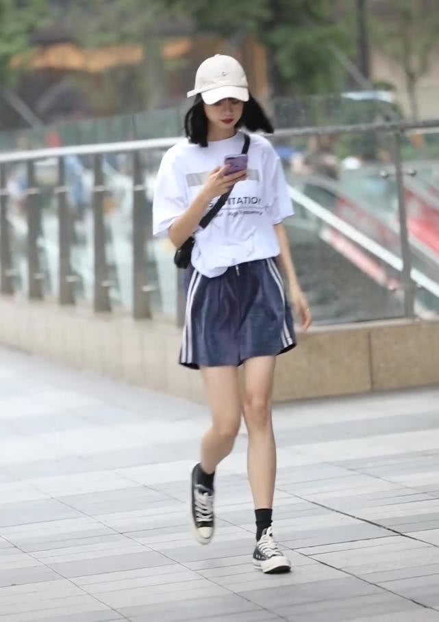 『葫芦』穿什么都别穿毒液堆堆袜,配再美的穿搭,腿都能成“葫芦”!