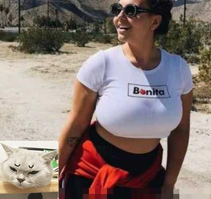 165斤模特走红,体重严重超标却依然美丽,成现代版杨玉环!