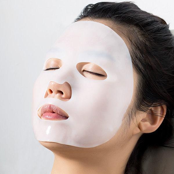 女人脸上的4个“特征”,有两个就是天生美女,出门素颜不用化妆