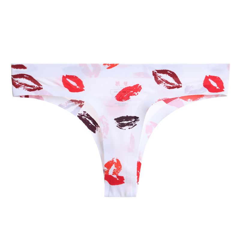 穿旗袍，还配什么安全裤?直接配上丁字裤才更好看