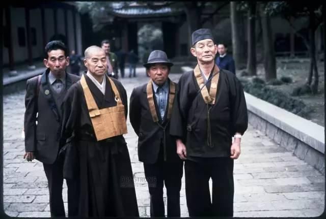 38年前美国夫妻拍下1600张游客照,让全世界看到没有PS过的中国有