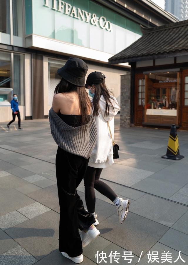 『软妹』做一个春天里的“软妹纸”,这几款应季的毛衣,让你又美又飒!