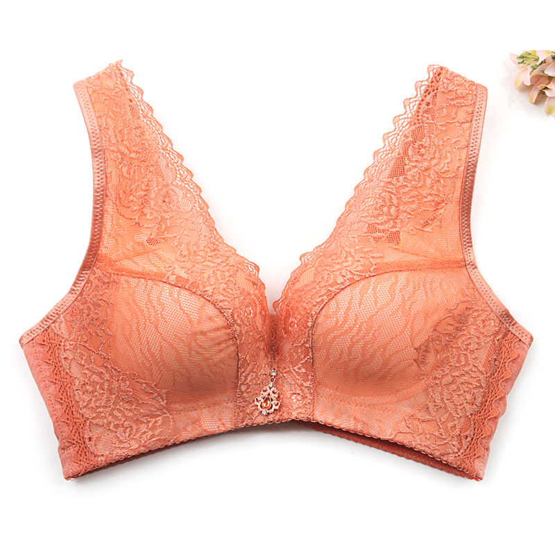 女人洗完澡还戴文胸?看聪明女人怎么穿，若隐若现凸显傲人好身材