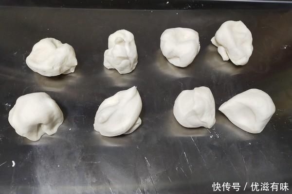  [松软]蒸馒头时，有人加酵母有人放白糖，其实“它”才是馒头松软小秘诀