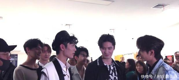 王一博在台上哭