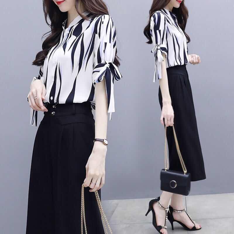 现在40岁女人真会打扮，逛街穿这样时髦套装，走到哪都惊艳全场