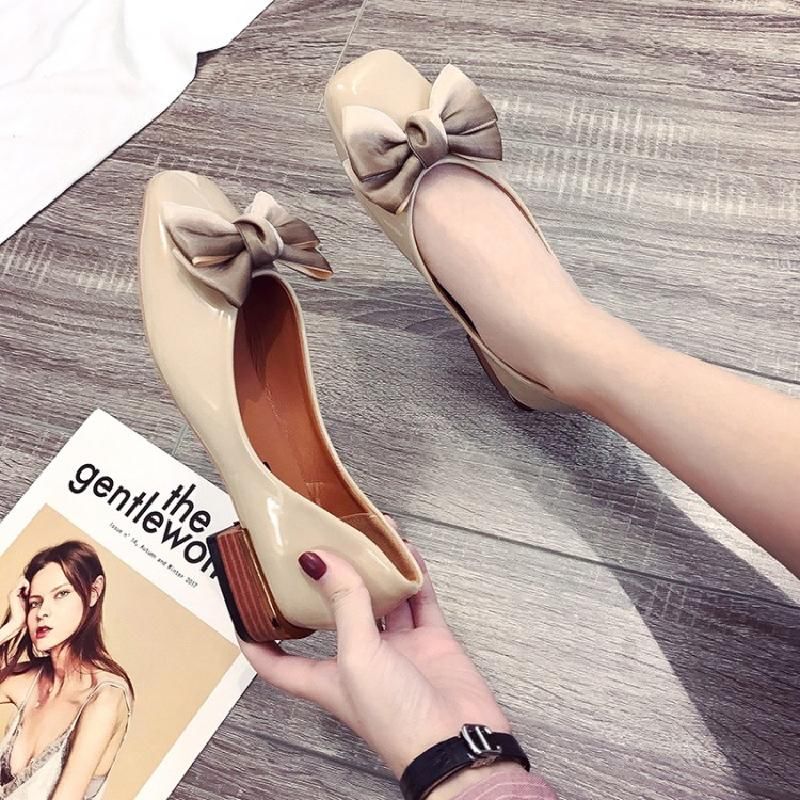 过时的鞋子你还在穿?瞧瞧新款女鞋,精致又优雅,充满女人味