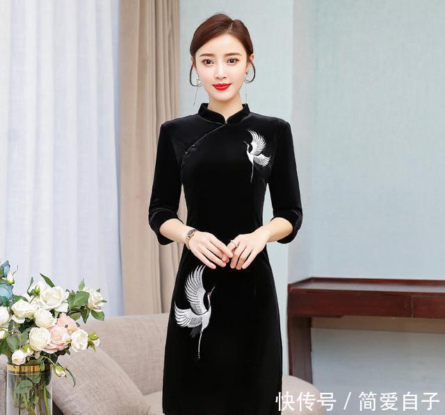  女装：新上一款女装，叫“中国风”，遮肉高雅特迷人，浓浓中国情，特美