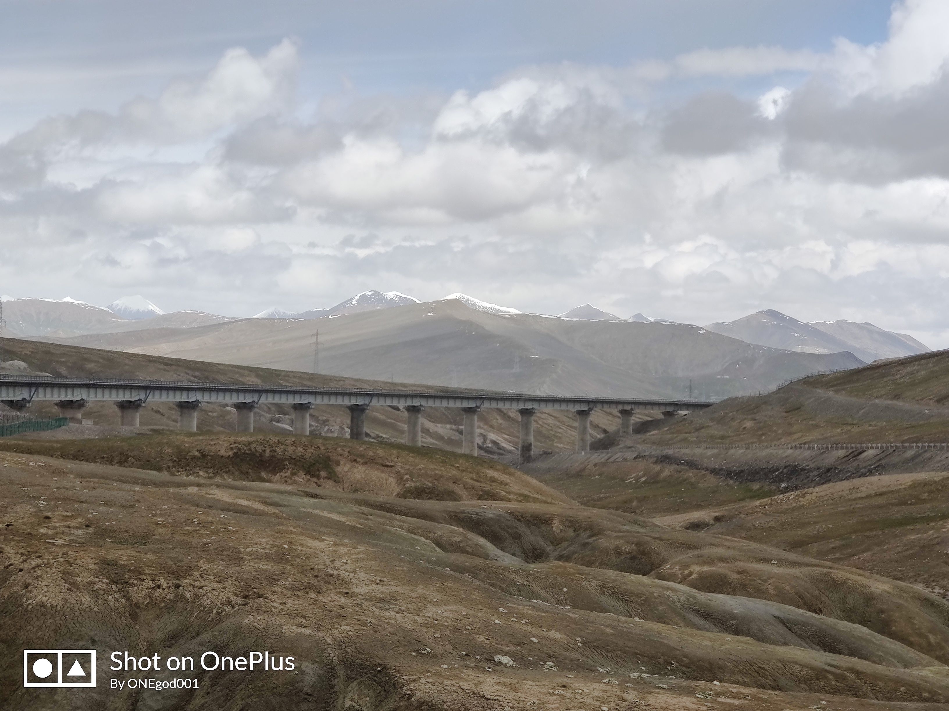 川进青出，十五天三省，318全线，冰川、湖泊、雪山探秘之旅。