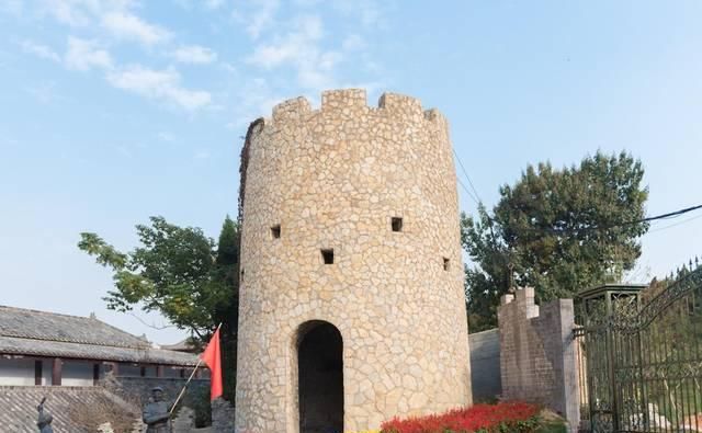 为了拍摄《铁道游击队》，山东建起一座影视城，成了热门景点