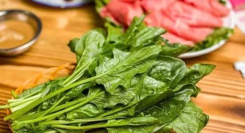  便秘@吃什么治便秘？常吃这些让你天天排便