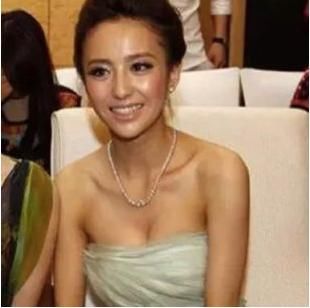 中招@精致的女生这3个地方都很白,有一处发黄都会影响颜值,你中招没