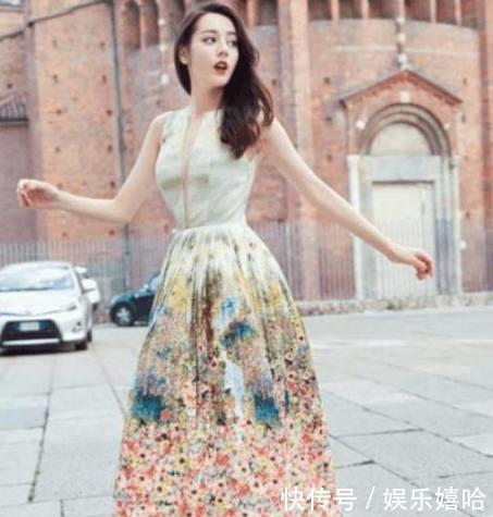 迪丽热巴穿衣最大胆一次，领口开到腰，网友一眼望到底没啥看头