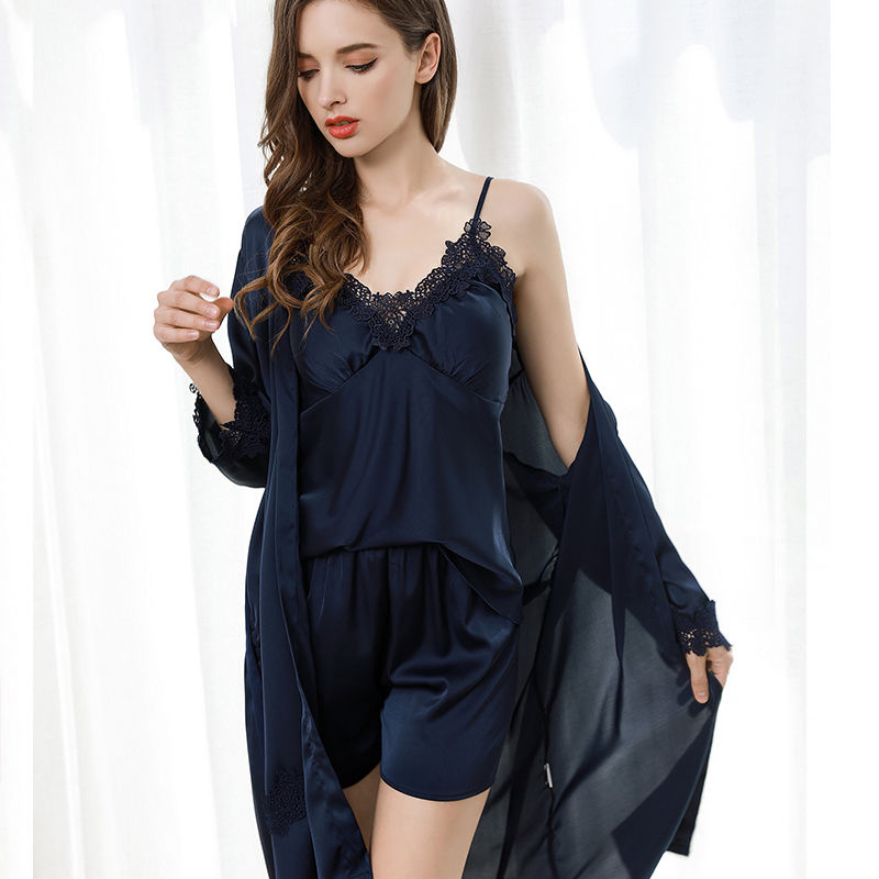 为什么女人睡觉要穿睡衣，看完我就知道，恨不得多囤几件