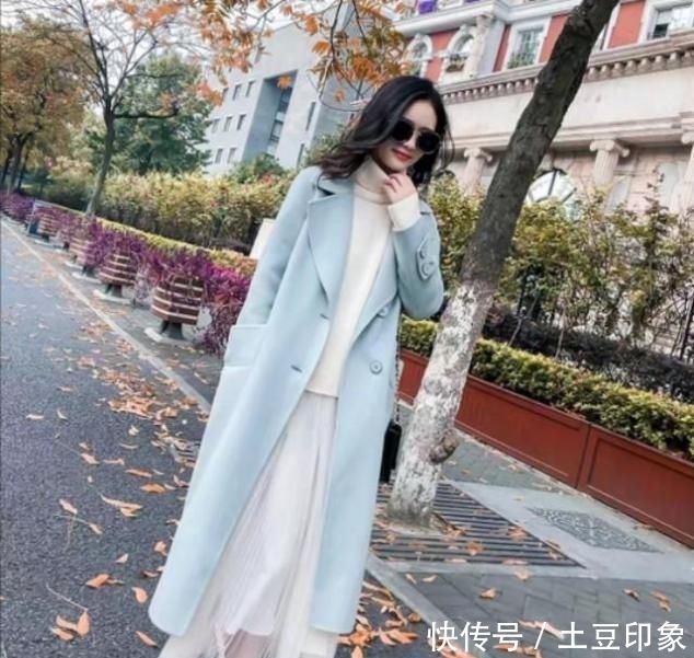  #路人甲#为什么别人穿大衣是气质女郎，而你就是路人甲？秋冬穿搭看这里～