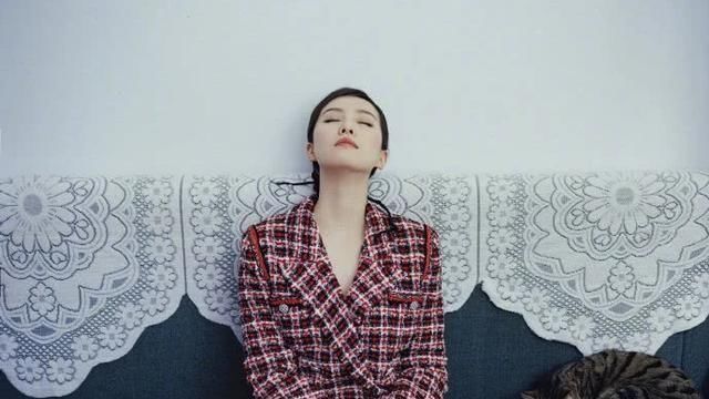 『刘诗诗』刘诗诗复古大片，温婉又时尚，让我们一起来感受初夏的清凉吧