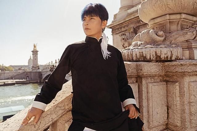 陈志朋这次巴黎时装周造型能打100分，虽然另类但真的很帅气