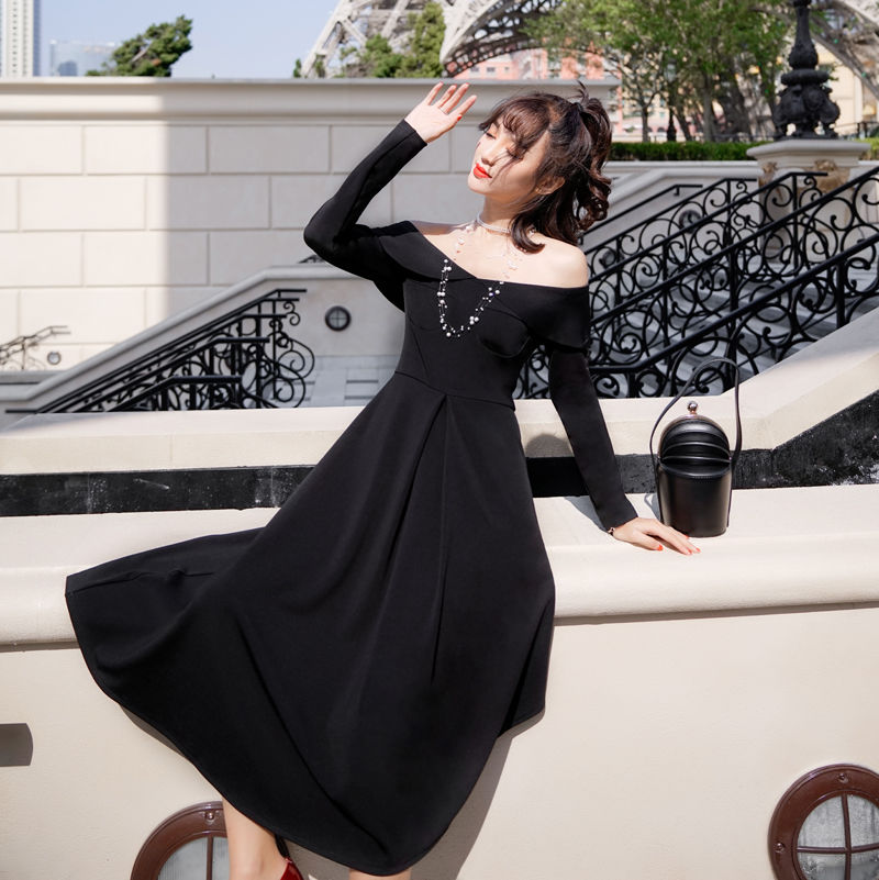 姐姐也太会穿了，这几款包臀裙，款款时髦修身又减龄，超嫩美