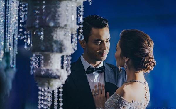 『杨颖』31岁男星奢华婚礼8层蛋糕悬空倒挂黄晓明杨颖婚礼也得黯然失色