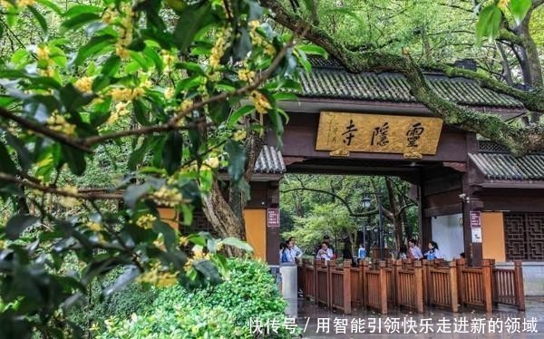 杭州灵隐寺内的一副对联,说尽百态人生,心情烦闷时,不妨一读