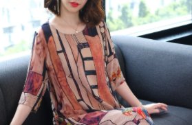 谁说女丰满大不好看?学图下女人这样穿，显身材，妩媚漂亮又迷人