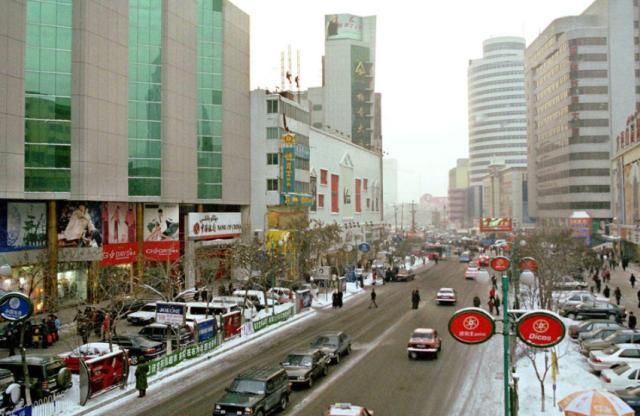  【土城】乌鲁木齐：世界上距离海洋最远的城市，从小土城到中亚最繁华城市