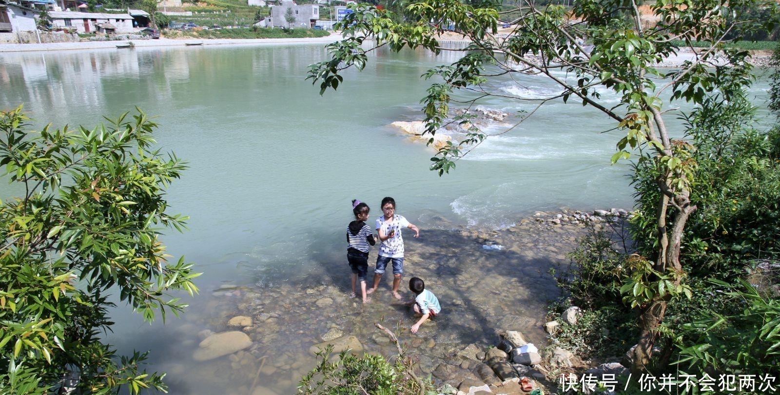广西的巴马长寿村,堪称现实版的“世外桃源”,却因旅游业闹笑话