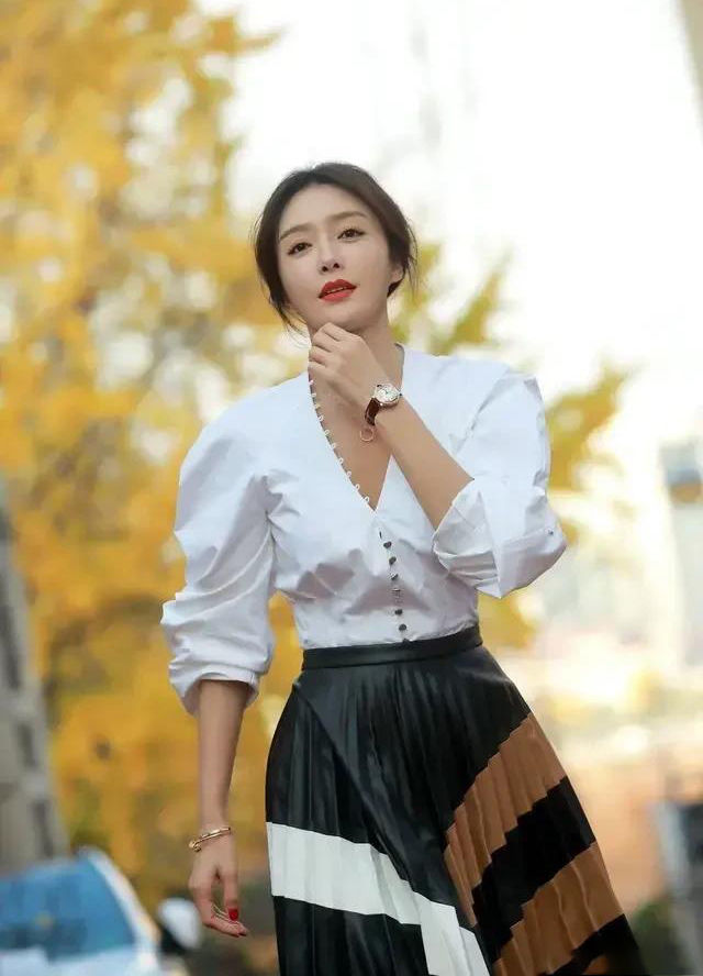  『博主』好看的裙子在春夏季如何搭配？特别是第3款，时尚博主三木都喜欢