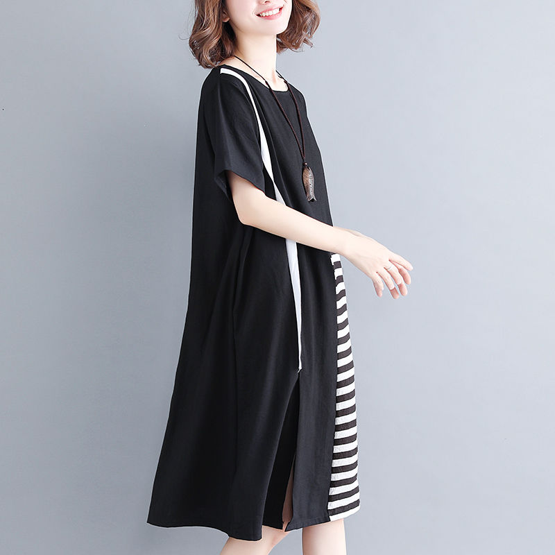 假如你不止51岁，要穿年轻点，棉麻秋裙+裸鞋，美得令人着迷