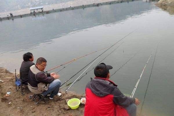  铅坠：新手在春季野钓时，最容易出现的几个问题，只需要这样处理