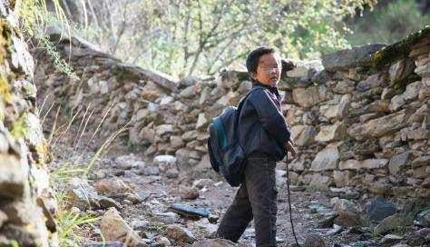 农村老汉救下被拐孩子，4年不敢报警，送到派出所后老汉傻了眼