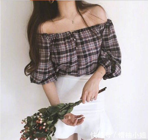 性感短裙穿搭经 大秀身材的曲线