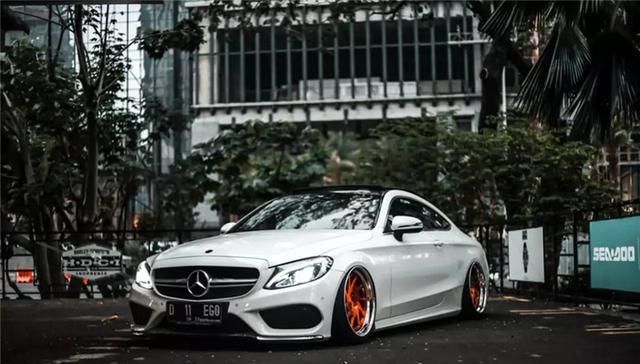  「AMG样式」优雅与运动兼具的车，是不是你的dream car？