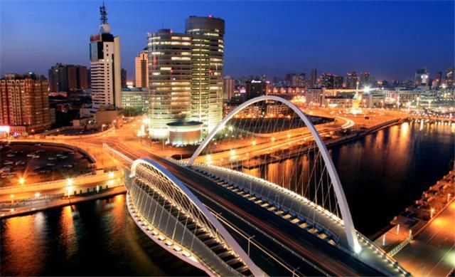 为什么权健和天狮都选在天津？网友：束昱辉和李金元都是天津人？