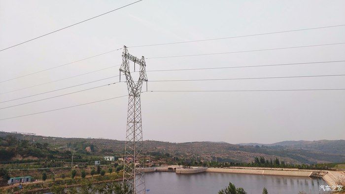 荣威RX3不喜欢跟团，更喜欢自己开车自驾游