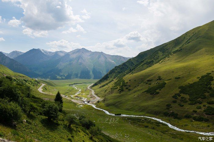 八千里路云和月，与撼路者的新疆自驾行，感受独库公路