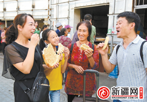 美食之旅助力新疆全域旅游发展 八方游客来寻新疆味道