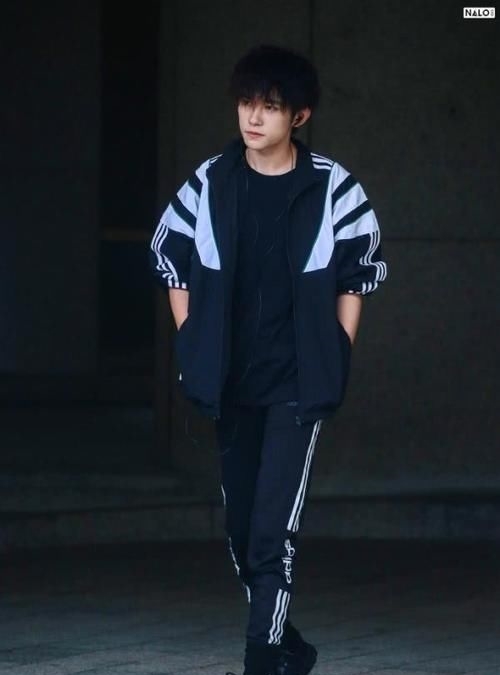 简直■男星运动服大赏!易烊千玺简直是代言人,王一博不愧是时髦精