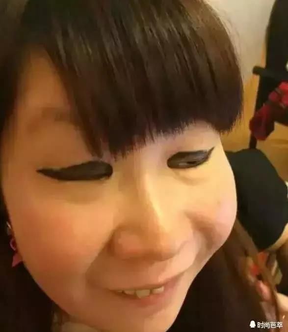 女生不会化妆是一种什么体验？网友：是我本人！