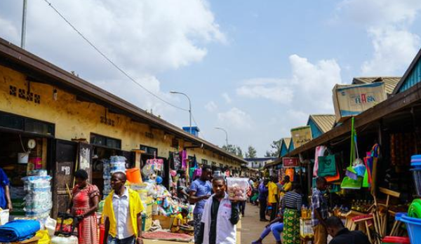 在农村为啥这么多人去非洲工作，都不愿回来？听听姑娘们都怎么说