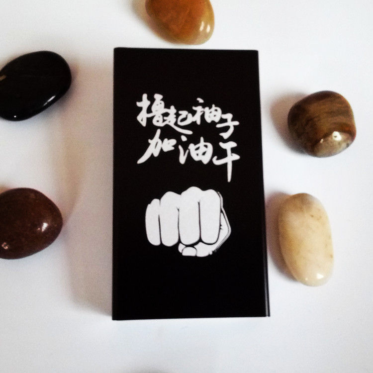 香烟揣裤兜里邹巴巴?聪明男人都用这”烟盒“，见人递烟特有面子