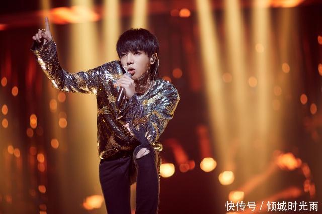 鸟巢9万人场演唱会门票秒售空,华晨宇紧急召开